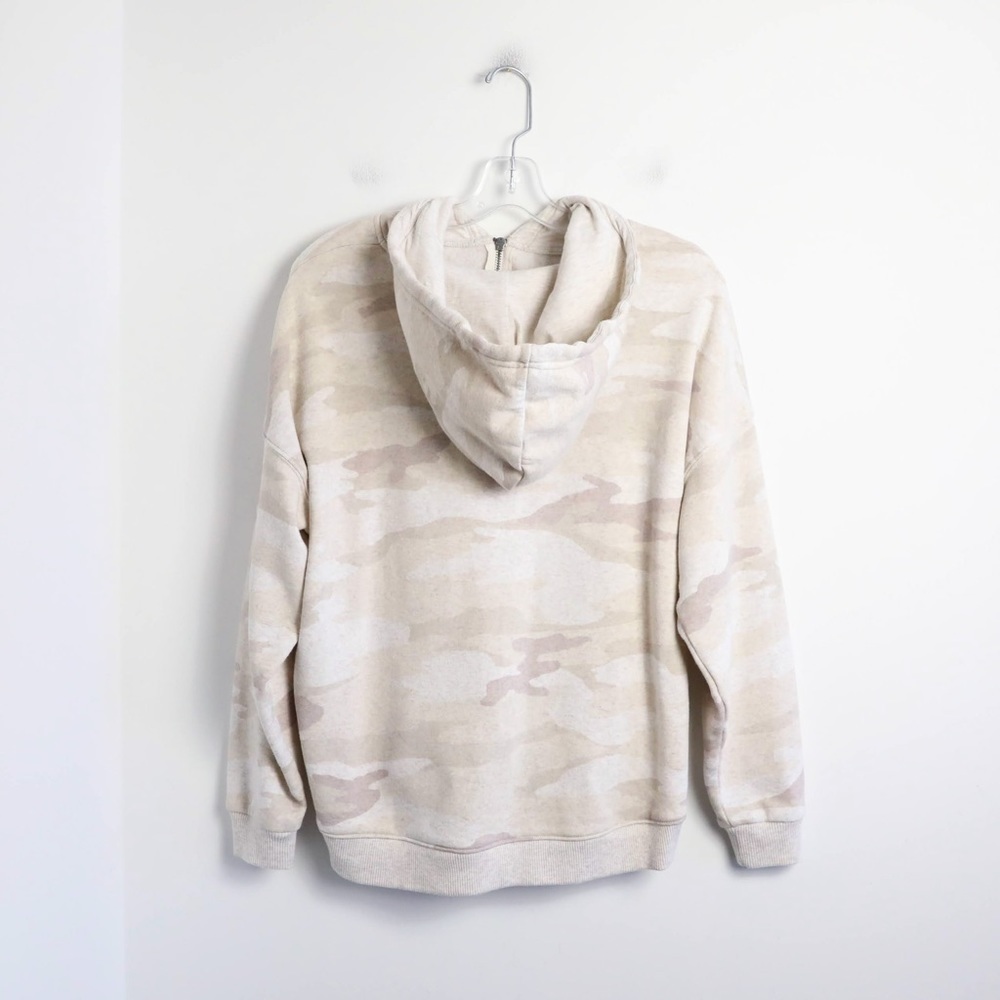 AEO American Eagle Ahmazingly Soft beige camouflage print half zip pullover XS - Picture 3 of 8